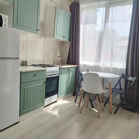 Апартаменты На Героев-Чернобыльцев 27 Poltava Exteriör bild